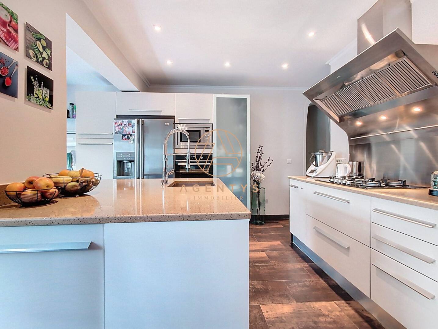 Maison à vendre, 87m², SAINT MAUR DES FOSSES