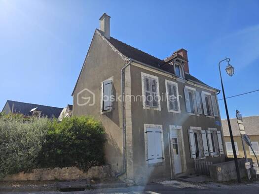 Maison de ville à vendre 76 000 € 4 pièces 3 chambres 102 m² Quincy 18120