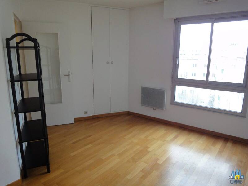 Maison à louer, 21m², COURBEVOIE