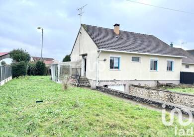 Maison de plain-pied à vendre 145 000 € 4 pièces 3 chambres 82 m² 570 m² de terrain Montmirail 51210