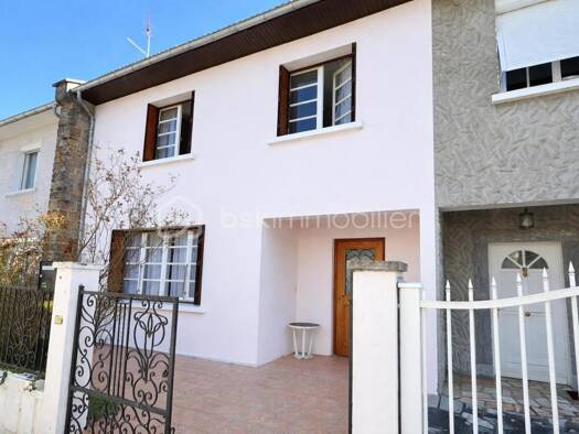 Maison à vendre 159 500 € 5 pièces 3 chambres 80 m² 164 m² de terrain Centre-Soum Lourdes 65100