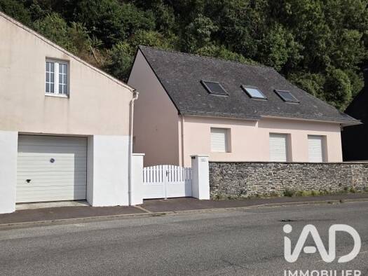 Maison à vendre 219 000 € 5 pièces 3 chambres 130 m² 678 m² de terrain Port-Launay 29150