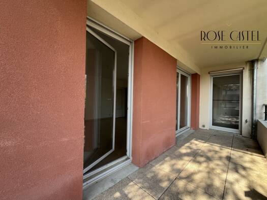 Appartement à louer 796 € 3 pièces 2 chambres 74,7 m² Étage 1/3 Chartres 28000