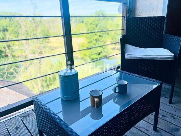 Duplex à vendre 232 000 € 4 pièces 2 chambres 90 m² Dernier étage, Étage 3/3 Artannes-sur-Indre 37260