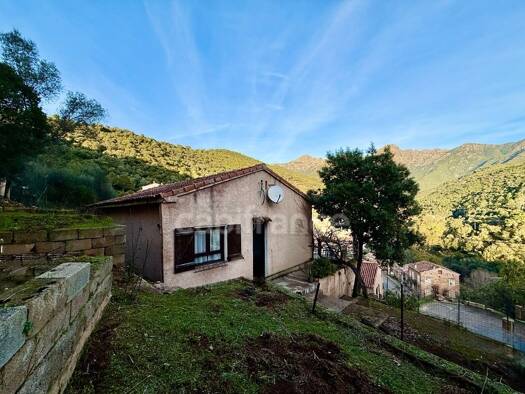 Maison à vendre 210 000 € 3 pièces 2 chambres 85 m² 700 m² de terrain Serriera 20147