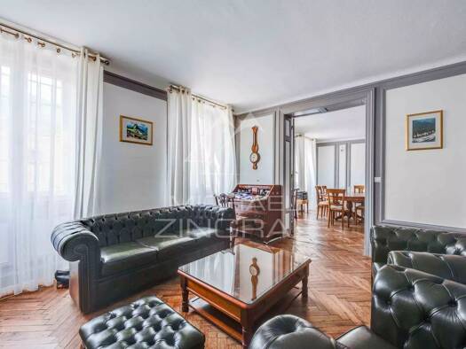 Appartement à vendre 835 000 € 4 pièces 2 chambres 105 m² Front de Mer Biarritz 64200