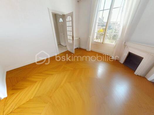 Maison à vendre 232 000 € 6 pièces 4 chambres 140 m² Courtenay 45320