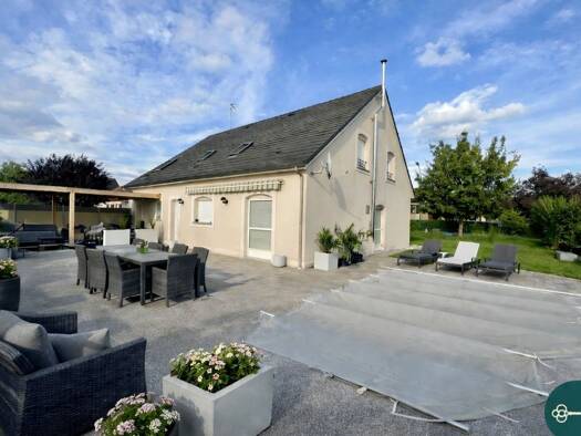 Maison à vendre 425 000 € 7 pièces 4 chambres 180 m² 539 m² de terrain Gondreville 54840