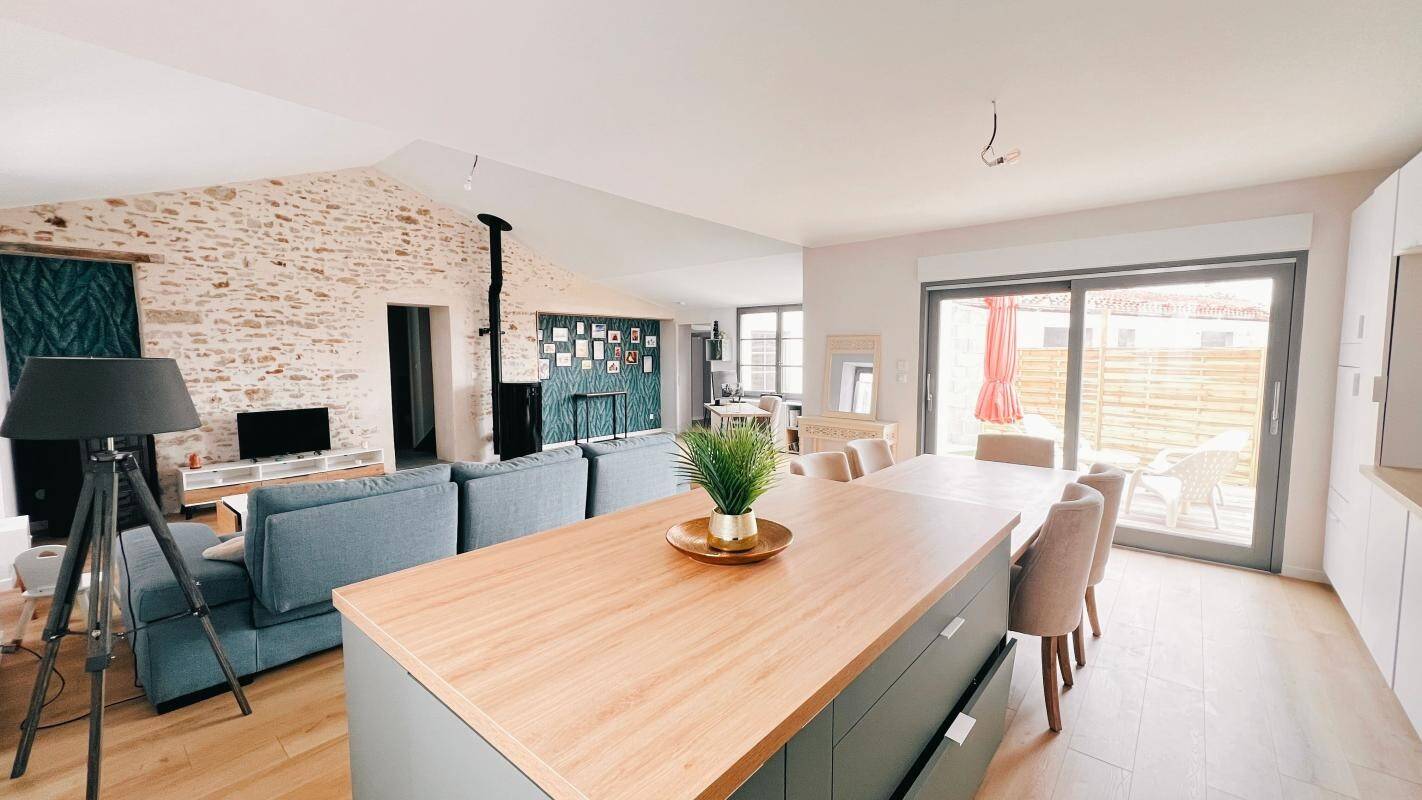 Maison à vendre, 107m², TALMONT SAINT HILAIRE