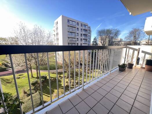 Appartement à vendre 224 000 € 4 pièces 2 chambres 74,2 m² Ouest Sud Les Clayes-sous-Bois 78340