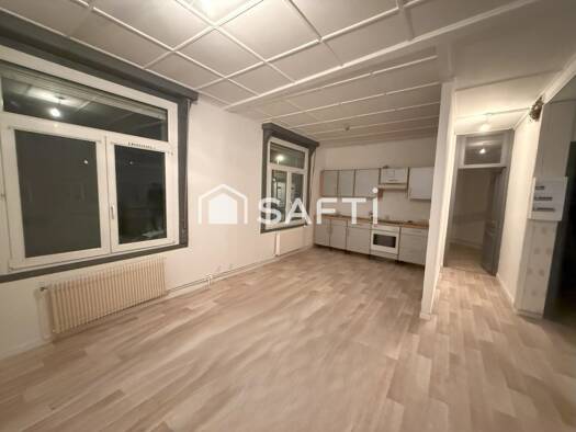 Immeuble à vendre 147 990 € 120 m² Est Sallaumines 62430