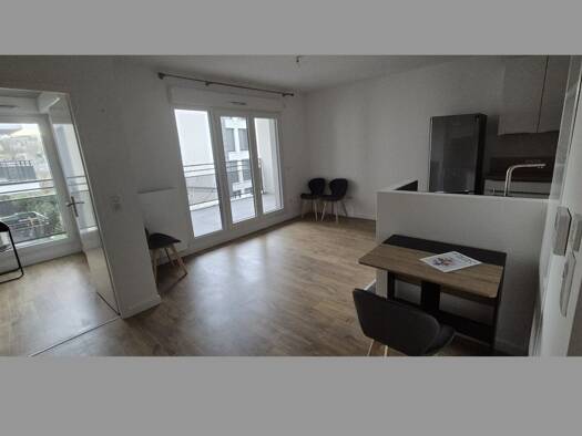 Appartement à louer - Première occupation 1 280 € 2 pièces 1 chambre 42 m² Étage 2/4 Le Thillard Le Perreux-sur-Marne 94170