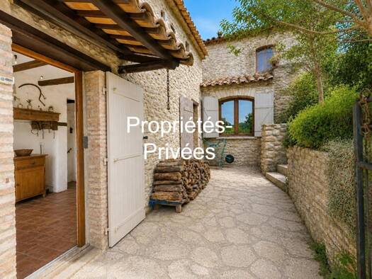 Maison à vendre 192 000 € 5 pièces 2 chambres 89 m² 180 m² de terrain Tharaux 30430
