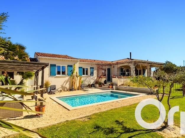 Villa à vendre 439 000 € 5 pièces 4 chambres 151,4 m² 882 m² de terrain Chusclan 30200