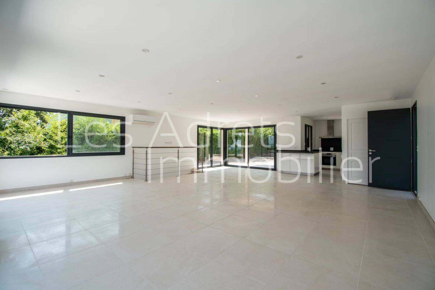 Maison à vendre, 132m², LES ADRETS DE L'ESTEREL