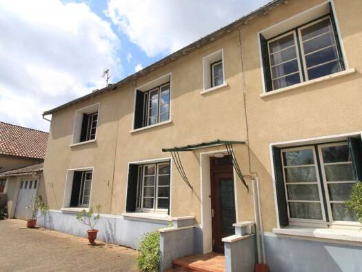 Maison à vendre 84 500 € 5 pièces 3 chambres 124 m² 500 m² de terrain Latille 86190