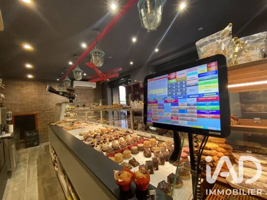 Local commercial à vendre 330 000 € 130 m² de surface de vente Village La Londe-les-Maures 83250