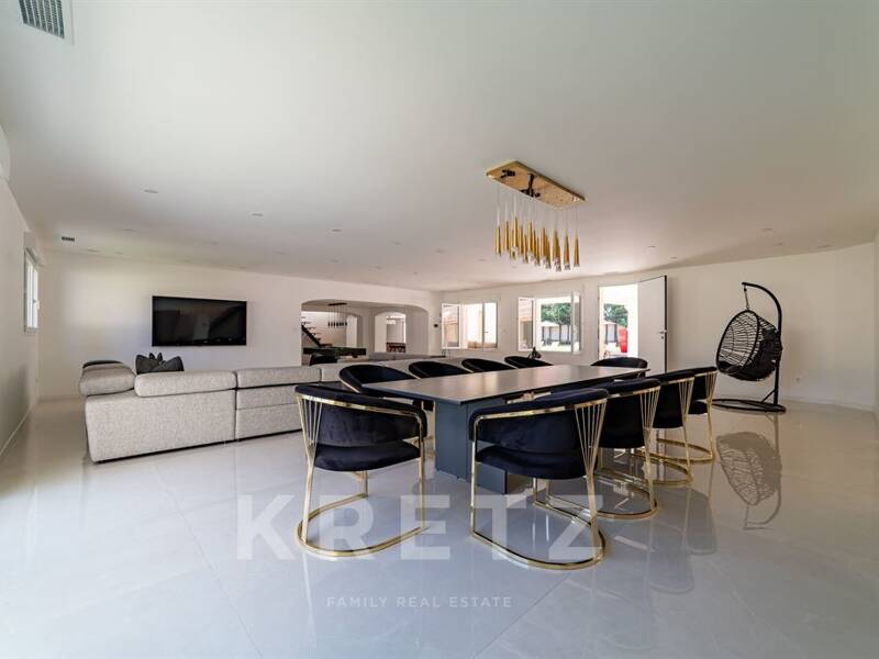 Maison à vendre, 402m², NIMES