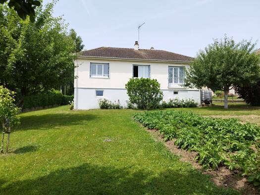 Maison à vendre 137 150 € 4 pièces 3 chambres 90 m² 877 m² de terrain Tourouvre Au Perche 61190