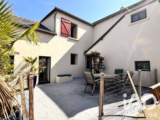 Maison à vendre 369 900 € 6 pièces 4 chambres 129 m² 2 045 m² de terrain Brissac Loire Aubance 49320