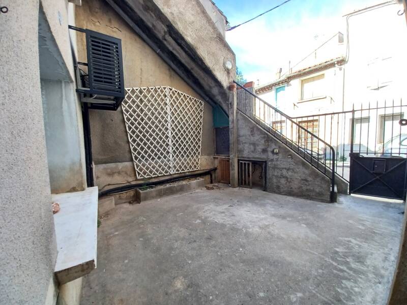 Maison à louer, 115m², LEZIGNAN CORBIERES