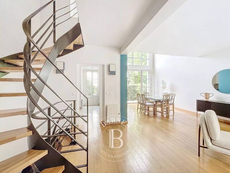 Maison à louer, 192m², NEUILLY SUR SEINE