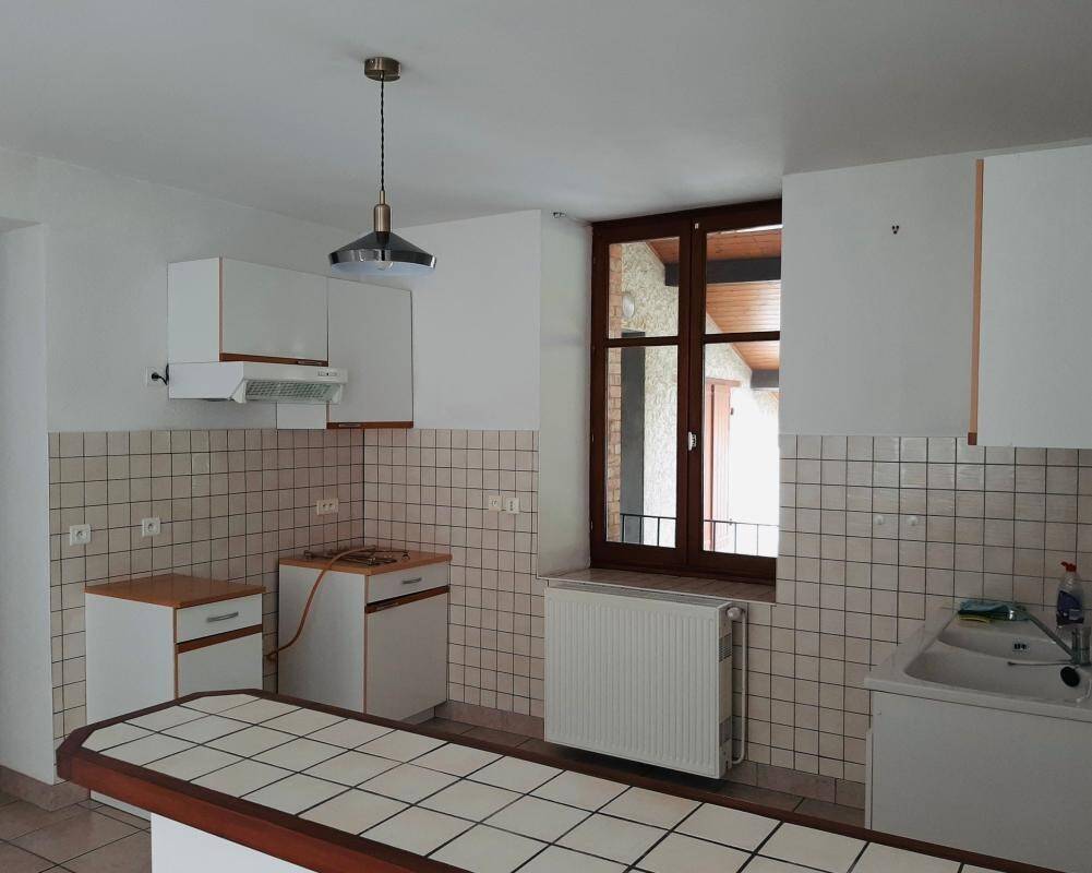 Maison à louer, 65m², SAINT GEOIRE EN VALDAINE