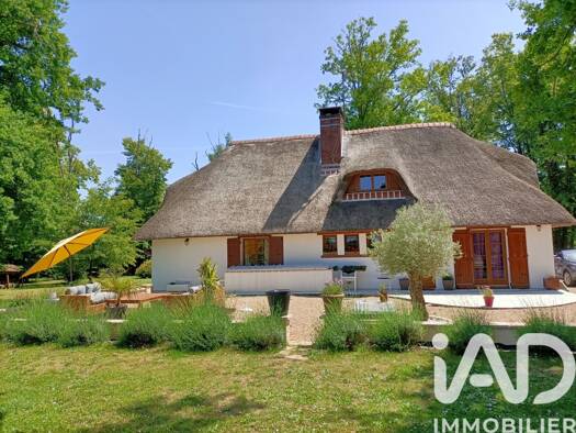 Maison à vendre 669 000 € 7 pièces 3 chambres 140 m² 8 152 m² de terrain Asnières-sur-Oise 95270