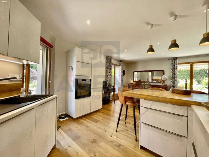 Maison à vendre, 134m², LA ROCHE SUR FORON