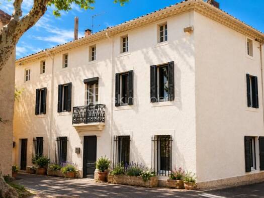 Maison à vendre 128 900 € 10 pièces 5 chambres 200 m² Talairan 11220