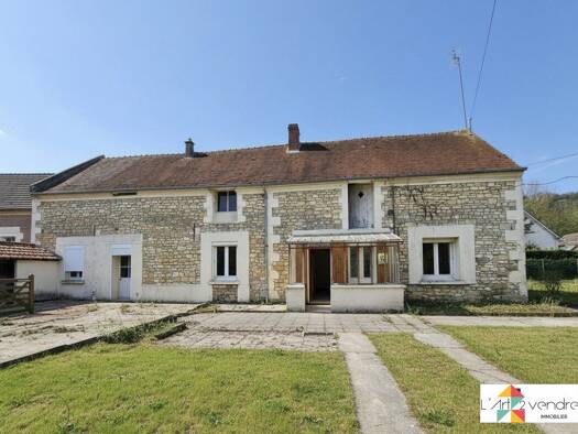 Maison de plain-pied à vendre 261 000 € 3 pièces 2 chambres 92 m² 2 543 m² de terrain Coudun 60150