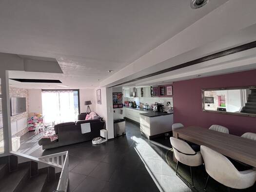 Maison à vendre 317 500 € 6 pièces 4 chambres 100,58 m² 174 m² de terrain Sud Ouest Lésigny 77150
