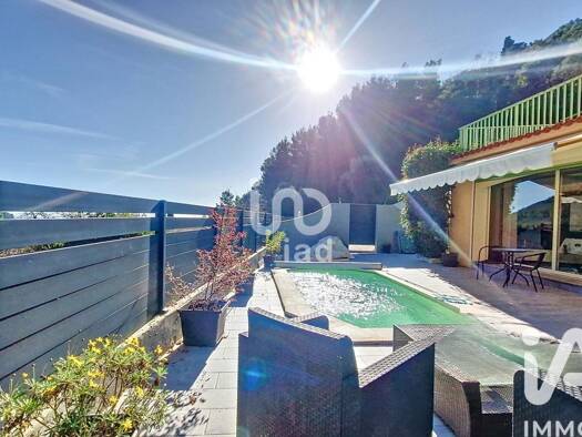 Maison à vendre 699 000 € 6 pièces 3 chambres 141 m² 2 500 m² de terrain Castellar 06500