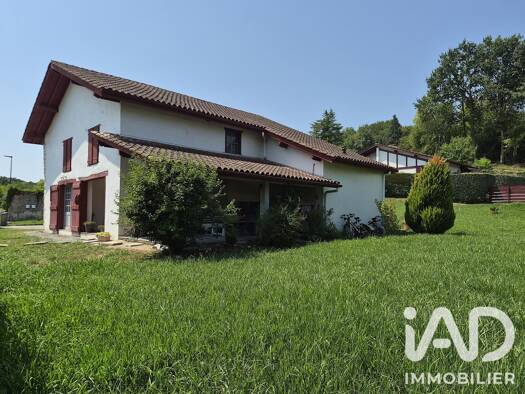 Maison à vendre 735 000 € 6 pièces 3 chambres 180 m² 1 400 m² de terrain Briscous 64240