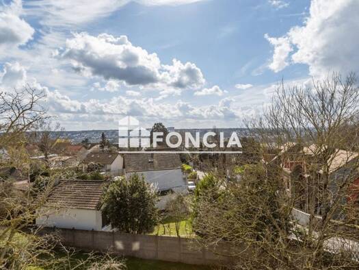 Appartement à vendre 189 000 € 4 pièces 3 chambres 79 m² Étage 3/3 Le Stade Crosne 91560