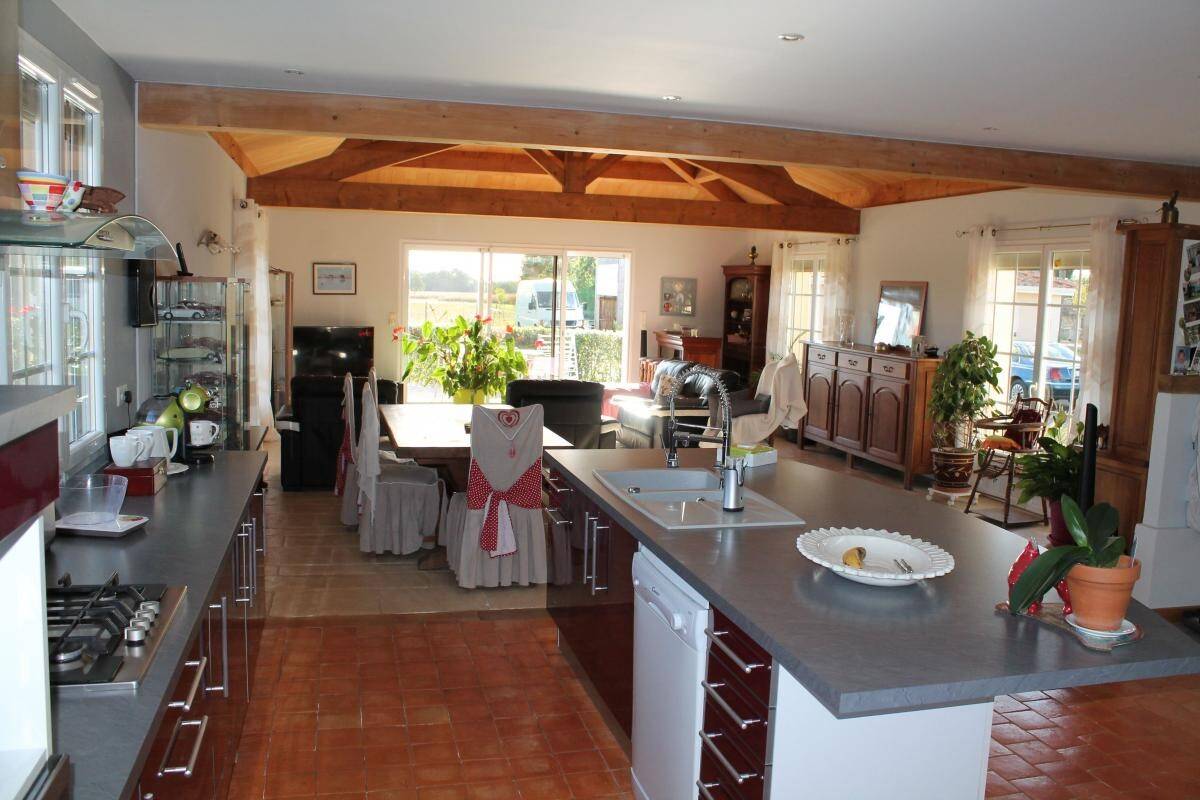 Maison à vendre, 173m², MEURSAC