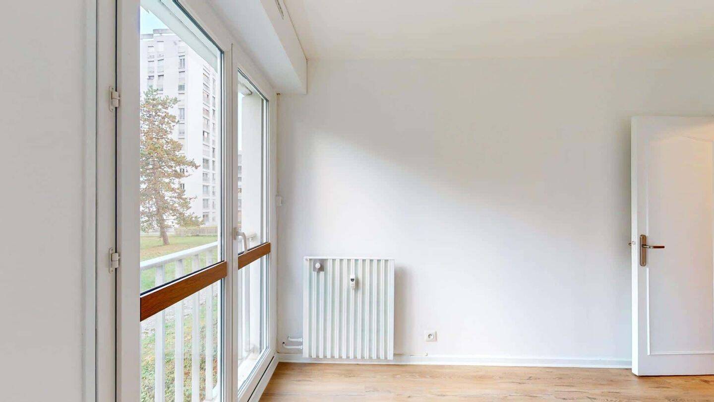 Apartment in Avenue des Champs Perdrix, Dijon for 83 m² with 3 b — 12