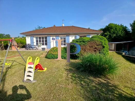 Maison à vendre 206 700 € 5 pièces 2 chambres 81,9 m² 1 728 m² de terrain Briennon 42720