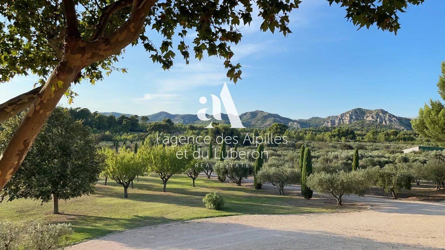 Maison à vendre, 570m², MAUSSANE LES ALPILLES