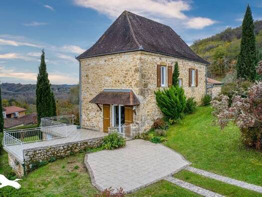 Maison à vendre 299 000 € 7 pièces 4 chambres 122 m² 3 436 m² de terrain Carlux 24370
