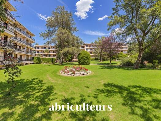 Appartement à vendre 470 000 € 3 pièces 2 chambres 94 m² RDC/3 Val Saint-André - Arc - La Torse Aix-en-Provence 13100
