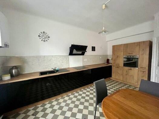 Appartement à louer 800 € 3 pièces 2 chambres 56,4 m² RDC Beauregard-Boufflers-Buthégnemont Nancy 54000