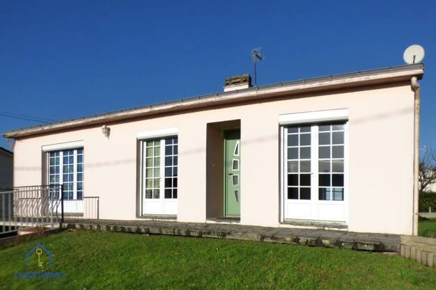 Maison de plain-pied à vendre 163 525 € 5 pièces 3 chambres 83,7 m² 642 m² de terrain Chantonnay 85110