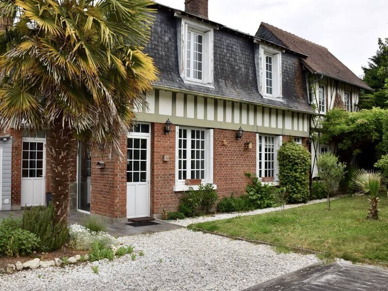 Maison à vendre, 145m², BONNEVILLE SUR TOUQUES