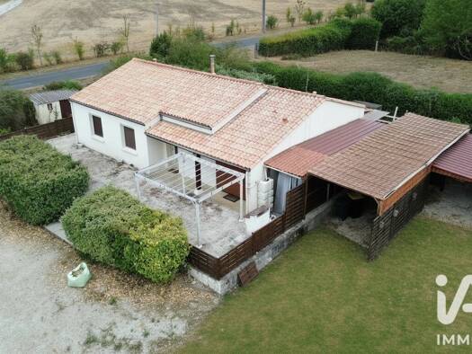 Maison de plain-pied à vendre 149 900 € 4 pièces 3 chambres 95 m² 1 944 m² de terrain Xambes 16330