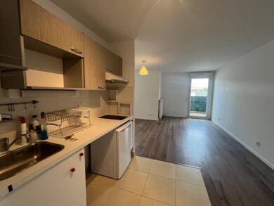 Appartement à louer 699 € 1 pièce 34 m² 3ème étage Centre Ville Mennecy 91540
