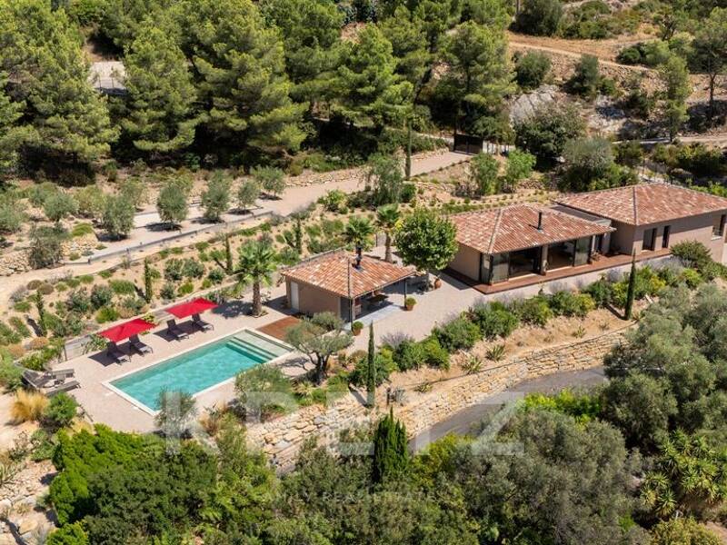 Maison à vendre, 215m², LA CADIERE D'AZUR