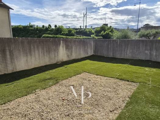 Appartement à vendre 100 000 € 3 pièces 2 chambres 56 m² RDC/3 Saint-Vallier 26240