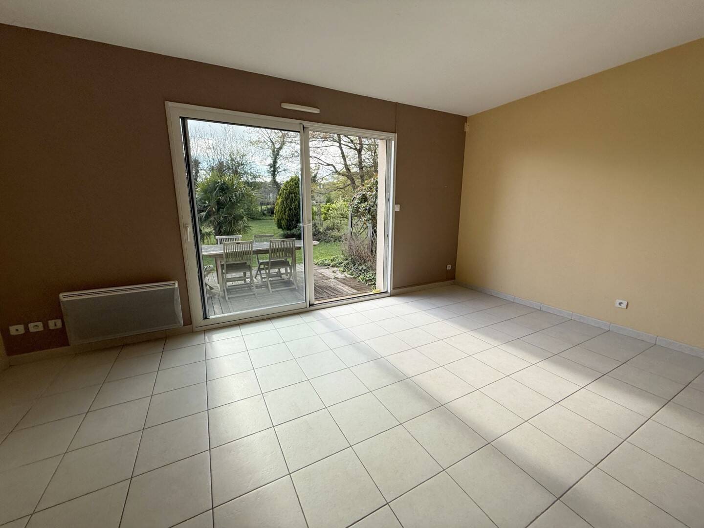 Maison à vendre, 150m², YVRE L'EVEQUE