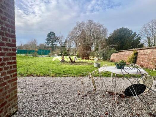 Maison à vendre 249 900 € 8 pièces 5 chambres 247 m² 2 200 m² de terrain Grandcourt 76660